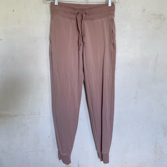 ATHLETA NWT Balance Joggers in Mocha Latte Pink S - Picture 3 of 8